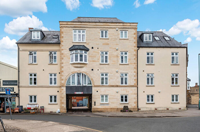 2 Bedroom Apartment To Rent In West Way, Cirencester, GL7