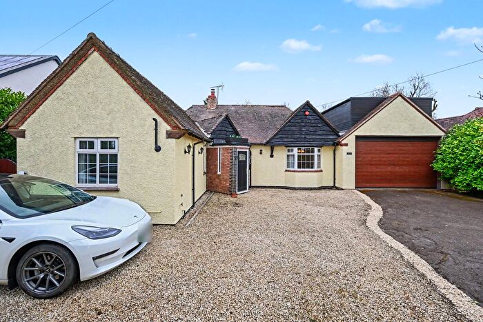 3 Bedroom Detached House For Sale In London Road, Dunchurch, Rugby, CV23