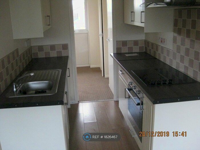 1 Bedroom Maisonette To Rent In Treetops Drive, Willenhall, WV12
