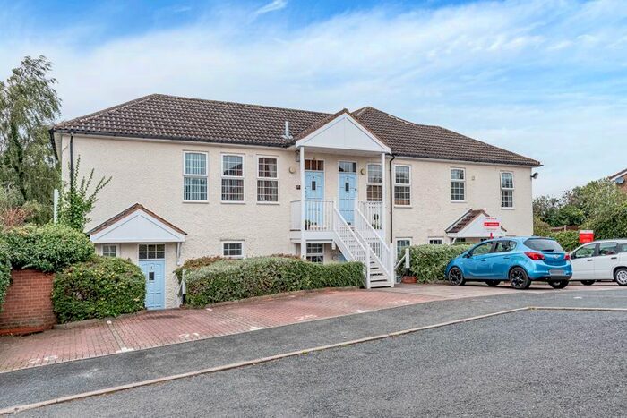 1 Bedroom Flat To Rent In Exmoor Court, Exmoor Drive, Bromsgrove, B61