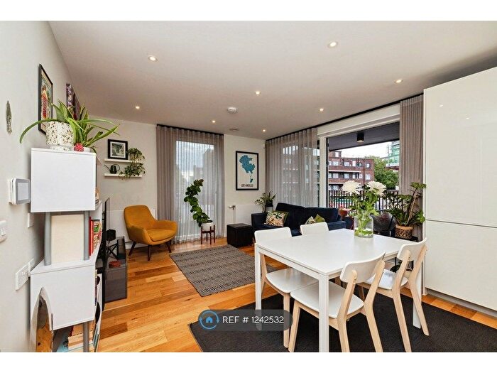 2 Bedroom Flat To Rent In Clift House, London, N1