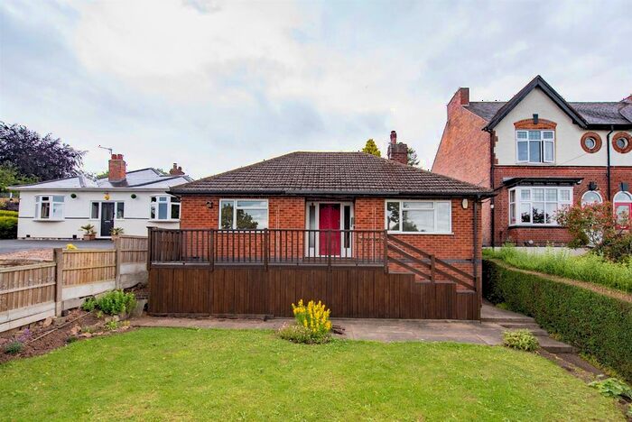 2 Bedroom Detached Bungalow To Rent In Sandford Road, Mapperley, Nottingham, NG3