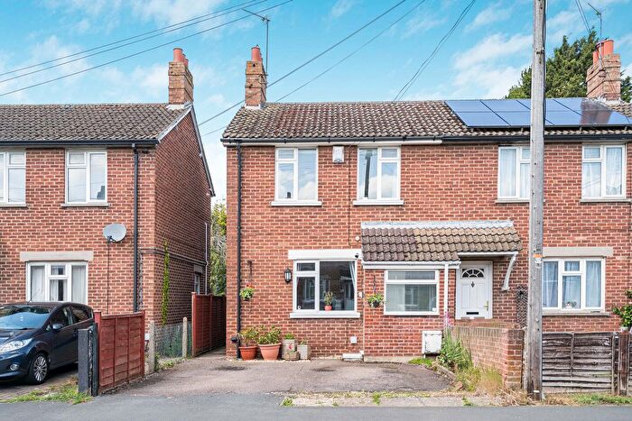 2 Bedroom Semi-Detached House For Sale In East Street, Bicester, OX26