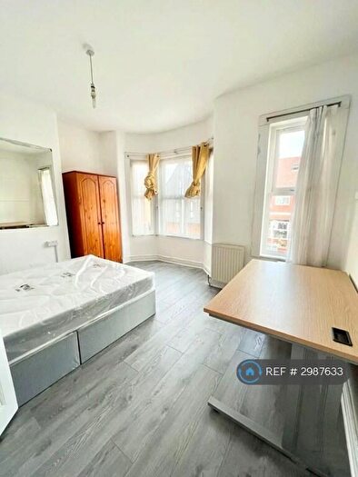 4 Bedroom End Of Terrace House To Rent In Yew Tree Avenue, Fallowfield, Manchester, M14