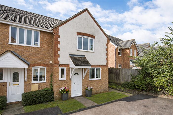 3 Bedroom End Of Terrace House For Sale In Penrhyn Court, Thrapston, Kettering, NN14