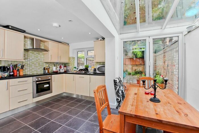 4 Bedroom Terraced House To Rent In Baring Street, London, N1