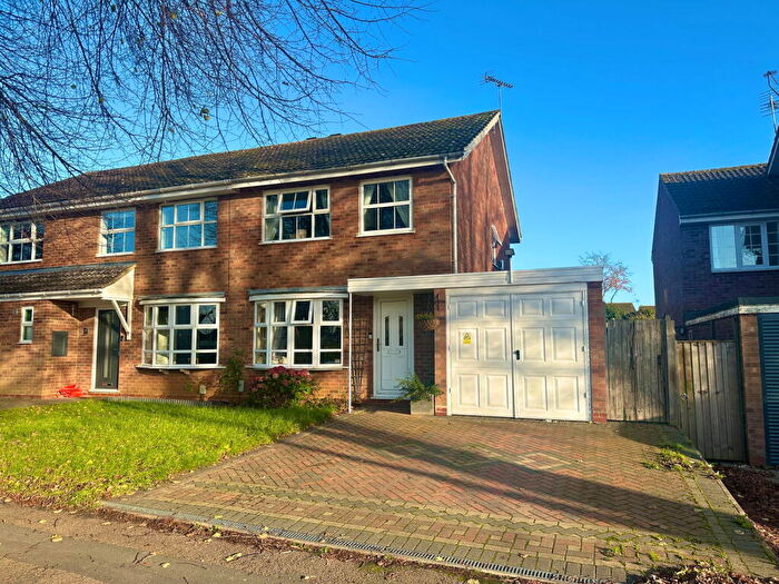 3 Bedroom Semi-Detached House For Sale In Honey Holme, Brixworth, NN6