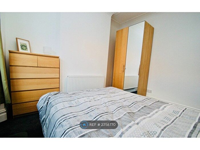 4 Bedroom Terraced House To Rent In Oxford Street, Middlesbrough, TS1