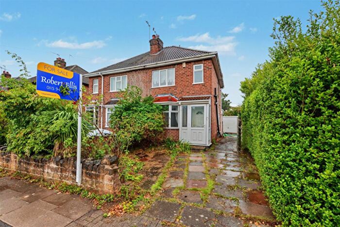 3 Bedroom Semi-Detached House For Sale In Grenville Drive, Stapleford, Nottingham, NG9