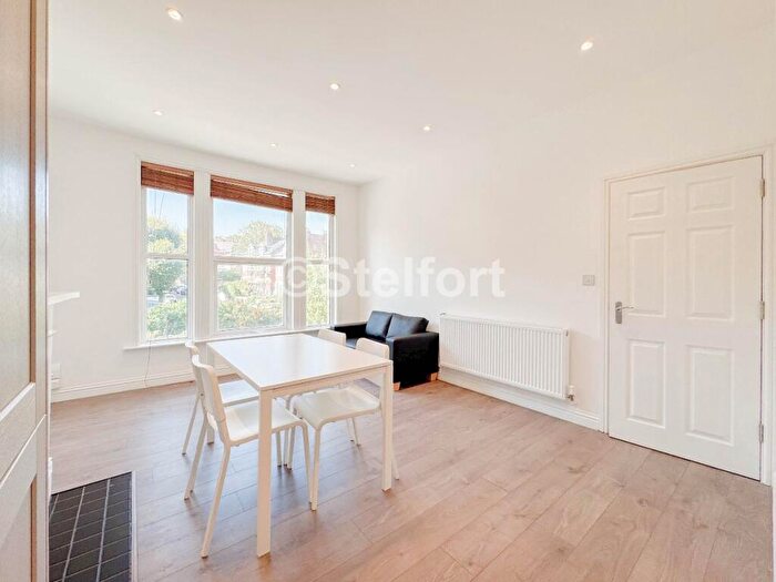 2 Bedroom Flat To Rent In Archway Road, London, N6