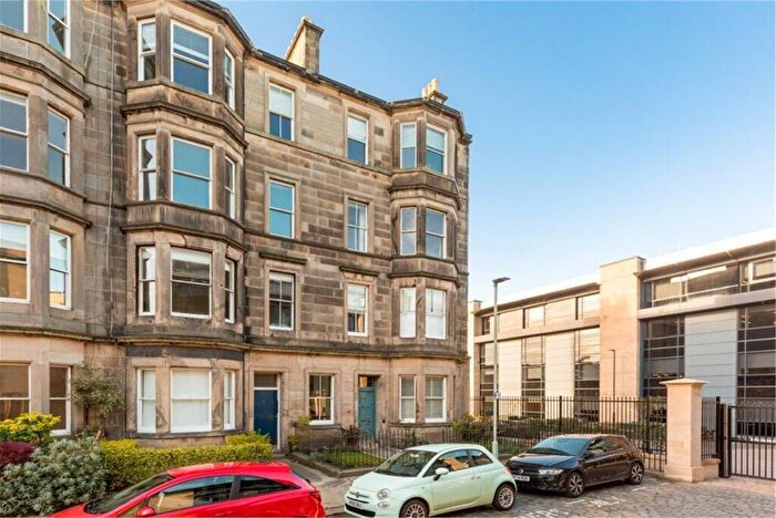 2 Bedroom Flat For Sale In , Perth Street, New Town, EH3