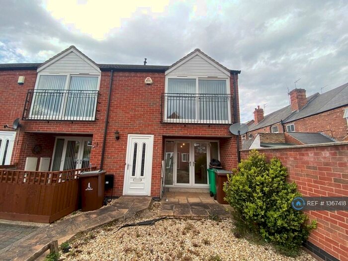 2 Bedroom End Of Terrace House To Rent In Shires Drive, Nottingham, NG3
