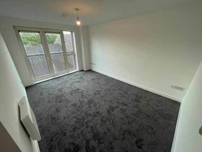 2 Bedroom Flat To Rent In Marsden House, Bolton, BL1