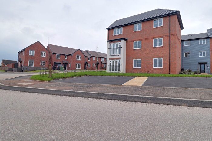 2 Bedroom Flat To Rent In Bolsover Drive, Stafford, ST16