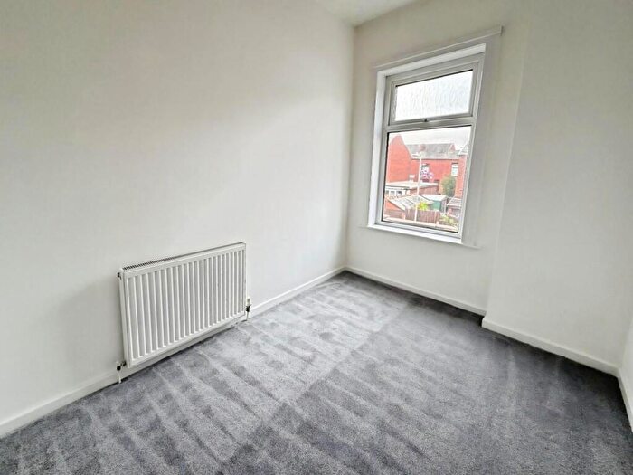 3 Bedroom Terraced House To Rent In Hurst Street, Bolton, BL3