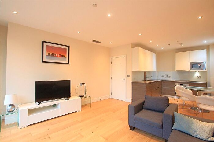 1 Bedroom Flat To Rent In Trinity Square, Staines Road, Hounslow, TW3