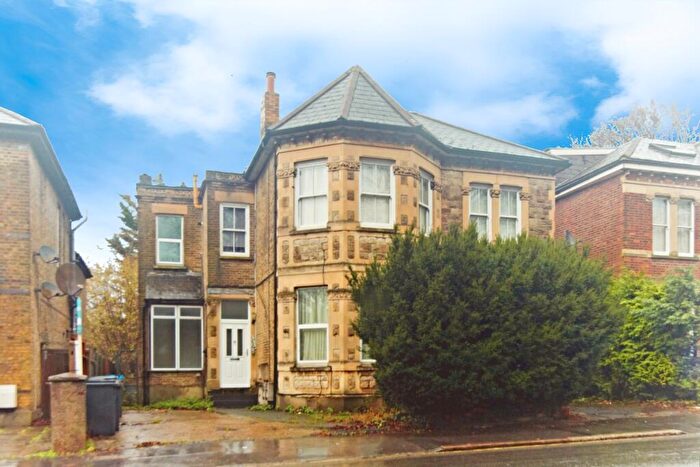 1 Bedroom Flat For Sale In Coombe Road, Croydon, CR0