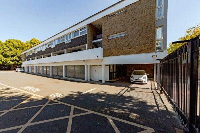 2 Bedroom Apartment To Rent In Highsett, Cambridge, Cambridgeshire, CB2