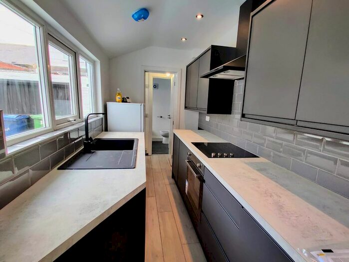 2 Bedroom Cottage To Rent In Lumley Street, Sunderland, SR4