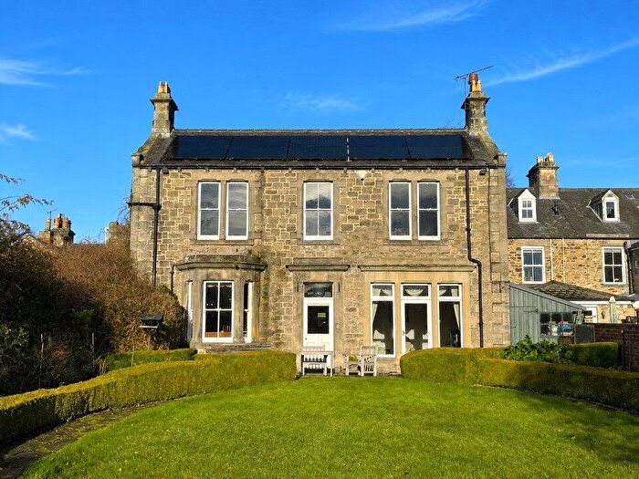 4 Bedroom End Of Terrace House For Sale In Main Street, Corbridge, Northumberland, NE45