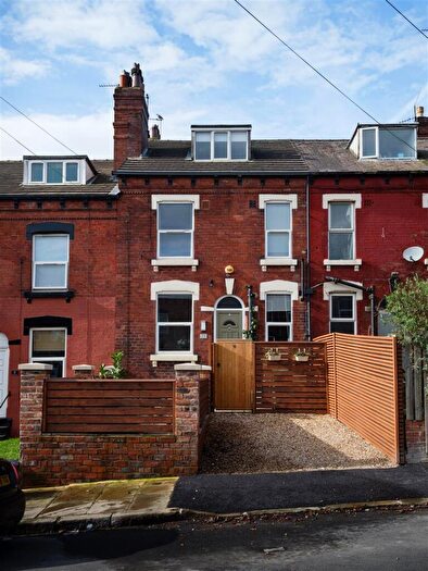 3 Bedroom House For Sale In Haddon Place, Leeds, LS4