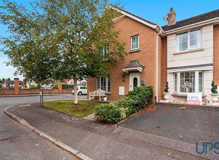 2 Bedroom TownHouse For Sale In Mayfield Close, Belfast, BT10