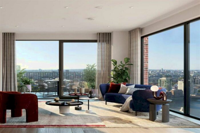 2 Bedroom Apartment To Rent In Legacy Building, Viaduct Gardens, SW11