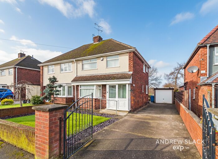 3 Bedroom Semi Detached House For Sale In Roman Bank, Mansfield Woodhouse, Mansfield, NG19