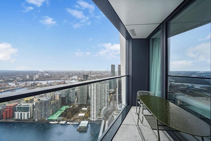 1 Bedroom Apartment To Rent In Amory Tower, Marsh Wall, E14