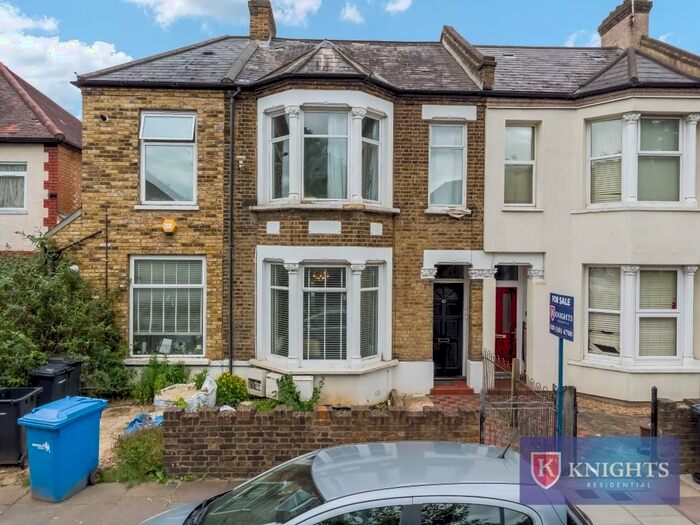 2 Bedroom Flat To Rent In Latymer Road, London, N9