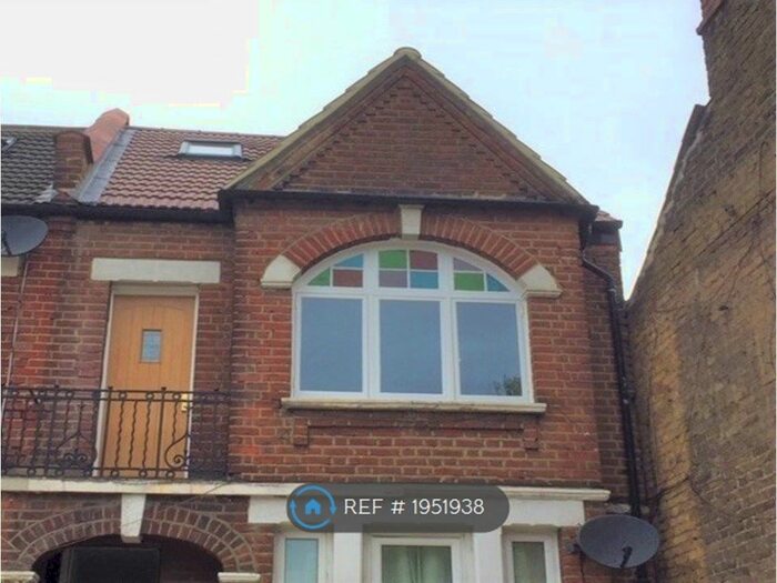 2 Bedroom Flat To Rent In Sydenham Road, London, SE26