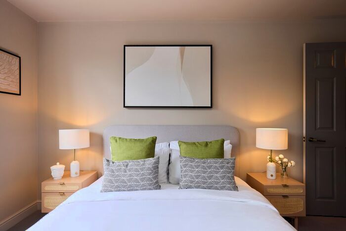 1 Bedroom Flat To Rent In Varsity Drive, Twickenham, TW1