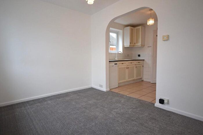 2 Bedroom House To Rent In London Road, Earley, Reading, RG6