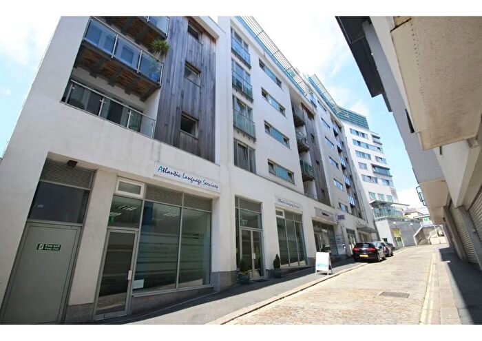 2 Bedroom Flat To Rent In Moon Street, Plymouth, PL4