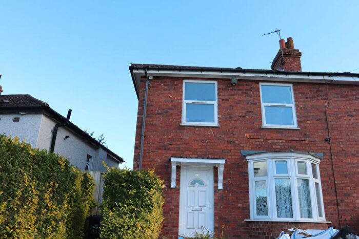 3 Bedroom Terraced House To Rent In Bunns Lane, Dudley, DY2