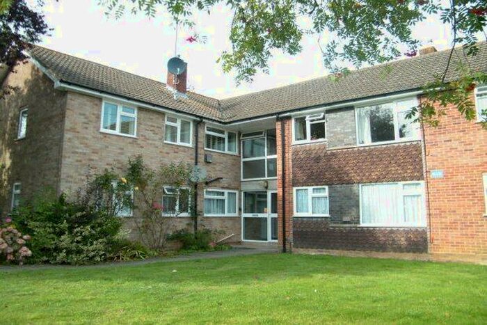 2 Bedroom Maisonette To Rent In Drayton Avenue, Stratford-Upon-Avon CV37