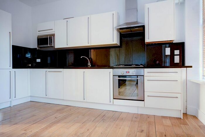 2 Bedroom Flat To Rent In Victoria Road, London, NW6