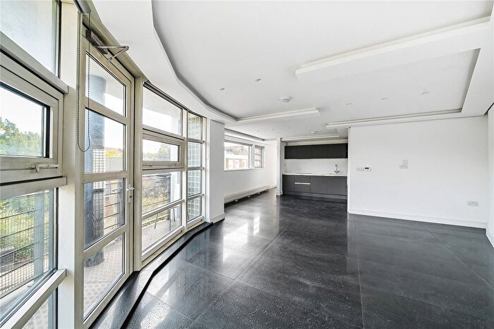 1 Bedroom Flat To Rent In Royal College Street, London, NW1