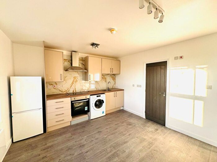 Studio To Rent In Eastcote Road, Harrow, HA2