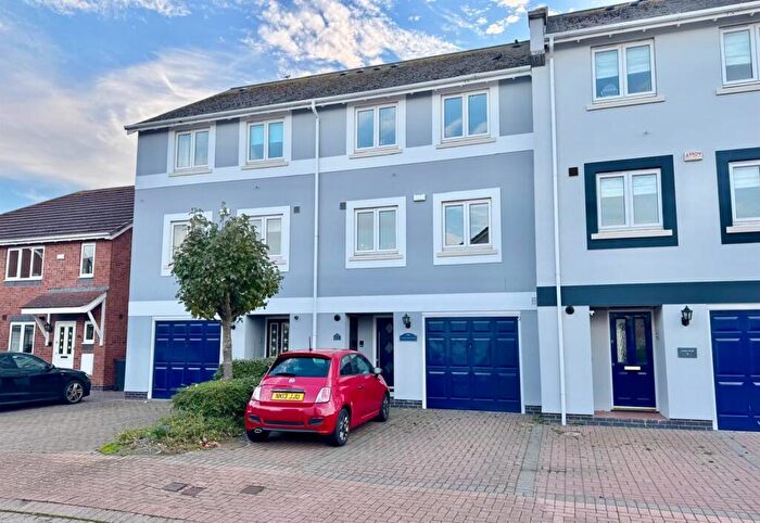 4 Bedroom House For Sale In Gwynt Y Mor, Conwy, LL32
