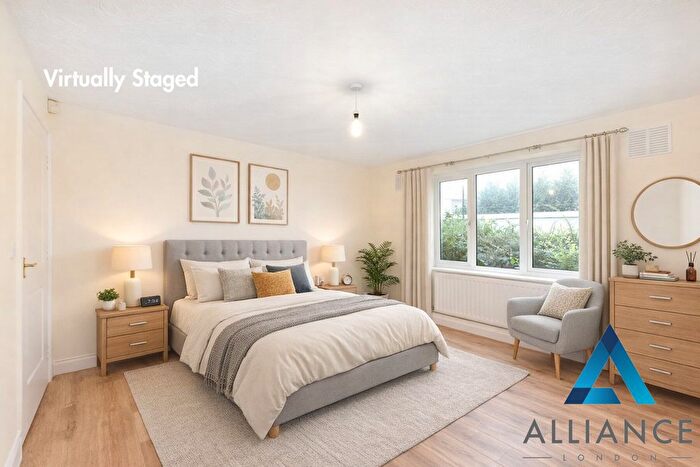 2 Bedroom Flat For Sale In Royal Connaught Apartments, Connaught Road, London, E16