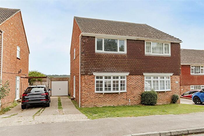2 Bedroom Semi-detached House For Sale In Chestnut Drive, Sturry, Canterbury, CT2