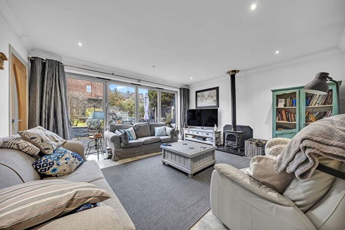 2 Bedroom Bungalow For Sale In Church Road, Harold Wood, RM3