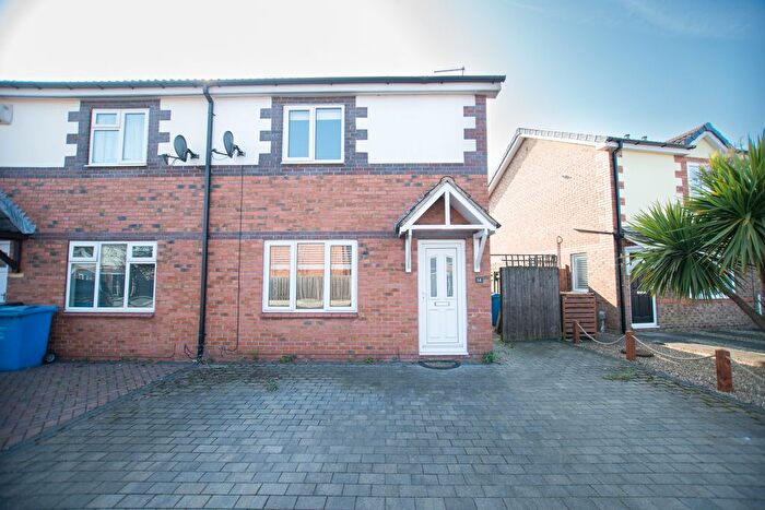 2 Bedroom Semi-Detached House To Rent In Consort Court, Pilots Way, Hull, Hull, HU9