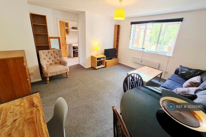 2 Bedroom Flat To Rent In Ruston Road, London, SE18