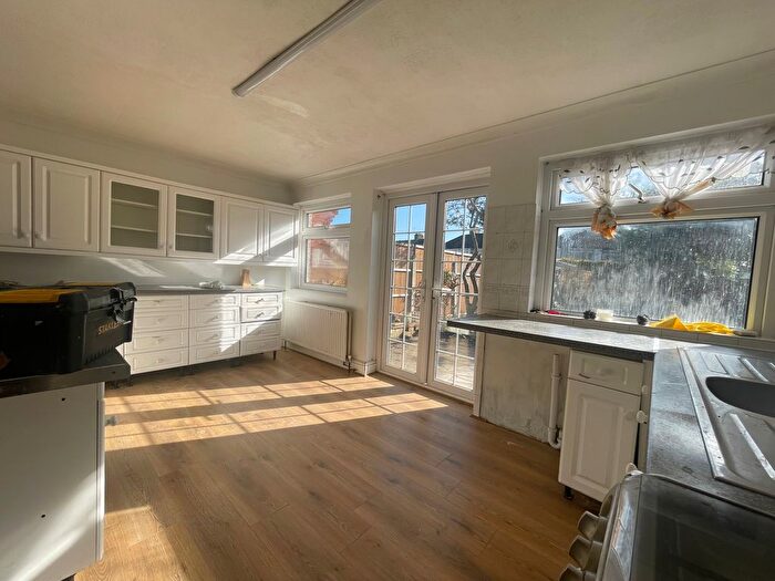 3 Bedroom Terraced House To Rent In Crow Lane, Romford, RM7