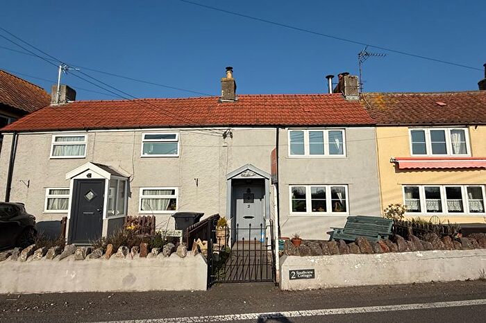 2 Bedroom Cottage For Sale In Hewish, Weston-Super-Mare, BS24