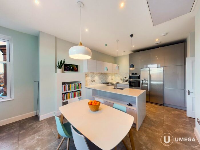 3 Bedroom Flat To Rent In Blackford Avenue, Blackford, Edinburgh, EH9