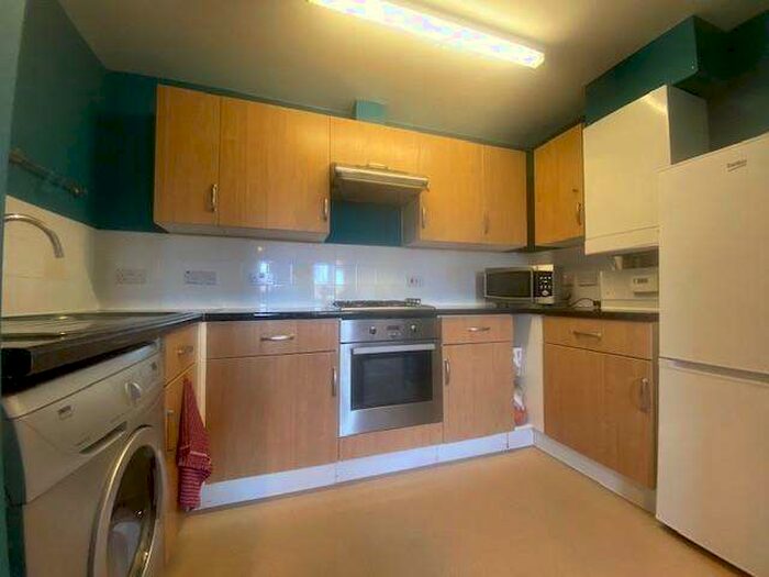1 Bedroom Flat To Rent In Archibald Close, Enfield, EN3