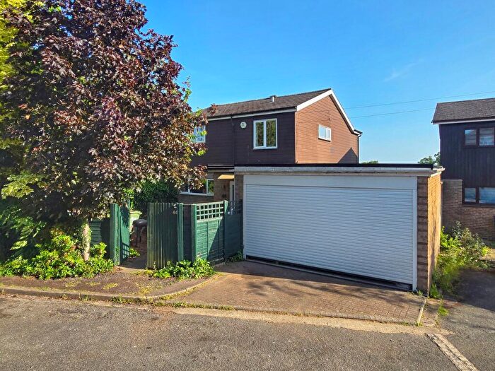 4 Bedroom Detached House For Sale In Park Hill, Ampthill, Bedfordshire, MK45